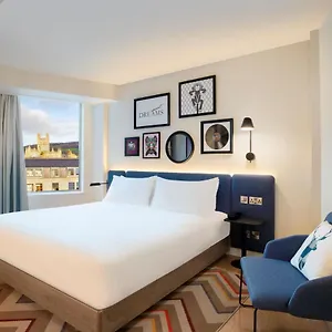 מלון Hampton By Hilton, באת'