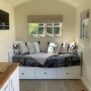  Apartment The Hut