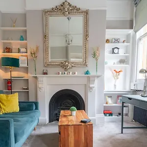  Apartment Wifi | Near Major Attractions
